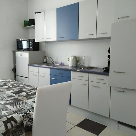 Monteurzimmer Ez Gross Frankfurt  Luaran gambar