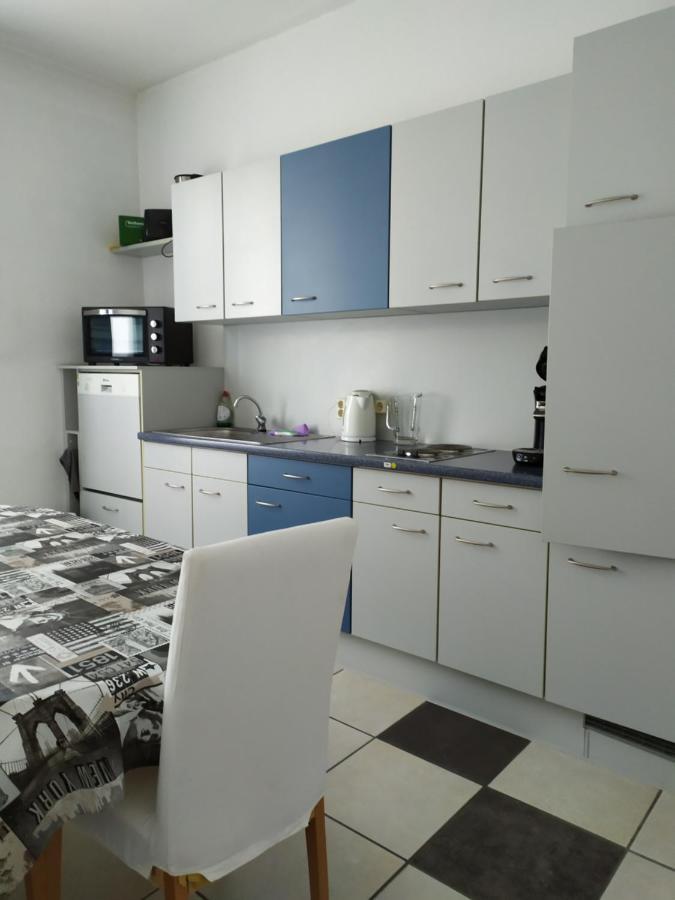 Monteurzimmer Ez Gross Frankfurt  Luaran gambar