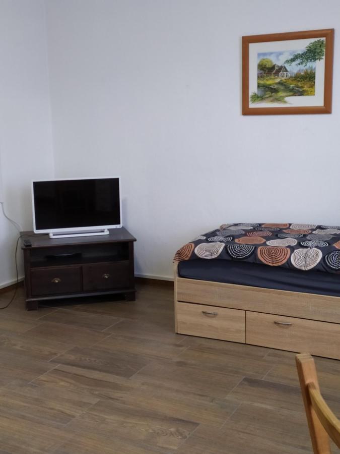 Monteurzimmer Ez Gross Frankfurt  Luaran gambar